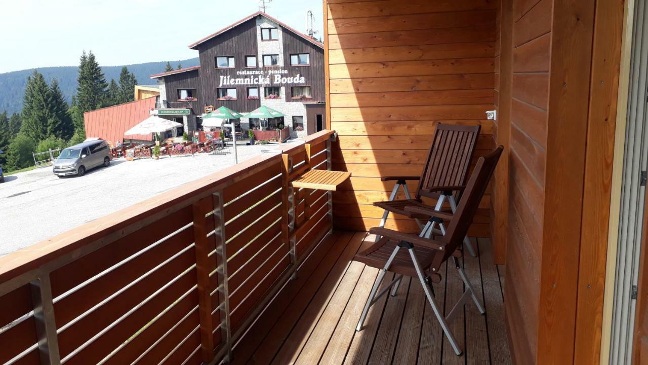 Apartman M5 Horní Mísečky Exterior foto